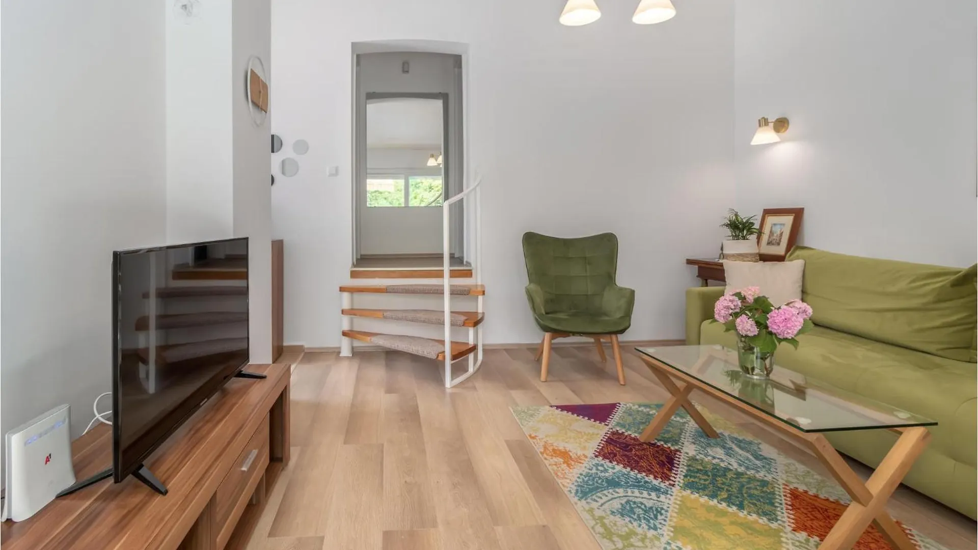 Beautiful Home In Crikvenica With Kitchen Tatil Evi